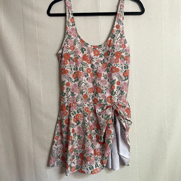 NWOT Amazon Goodstoworld Floral One Piece Swimsuit - M - Picture 1 of 5